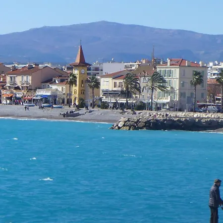 La Pinede-2 By Interhome Апартаменты Le Puits (Alpes-Maritimes)