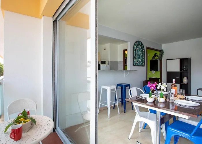 La Pinede-2 By Interhome شقة